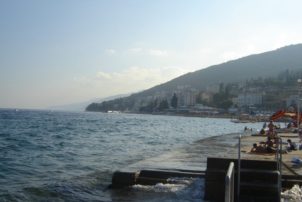 ცენტრალური beach ქალაქ Opatija